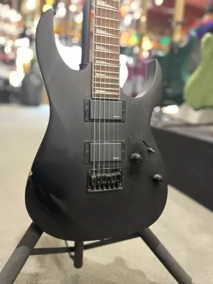Ibanez - GRG121DX Gio RG 6-String Electric Guitar - Black Flat 2